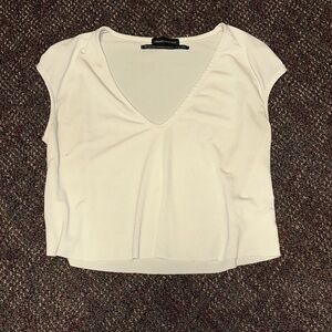 URBAN OUTFITERS WHITE CROP TOP